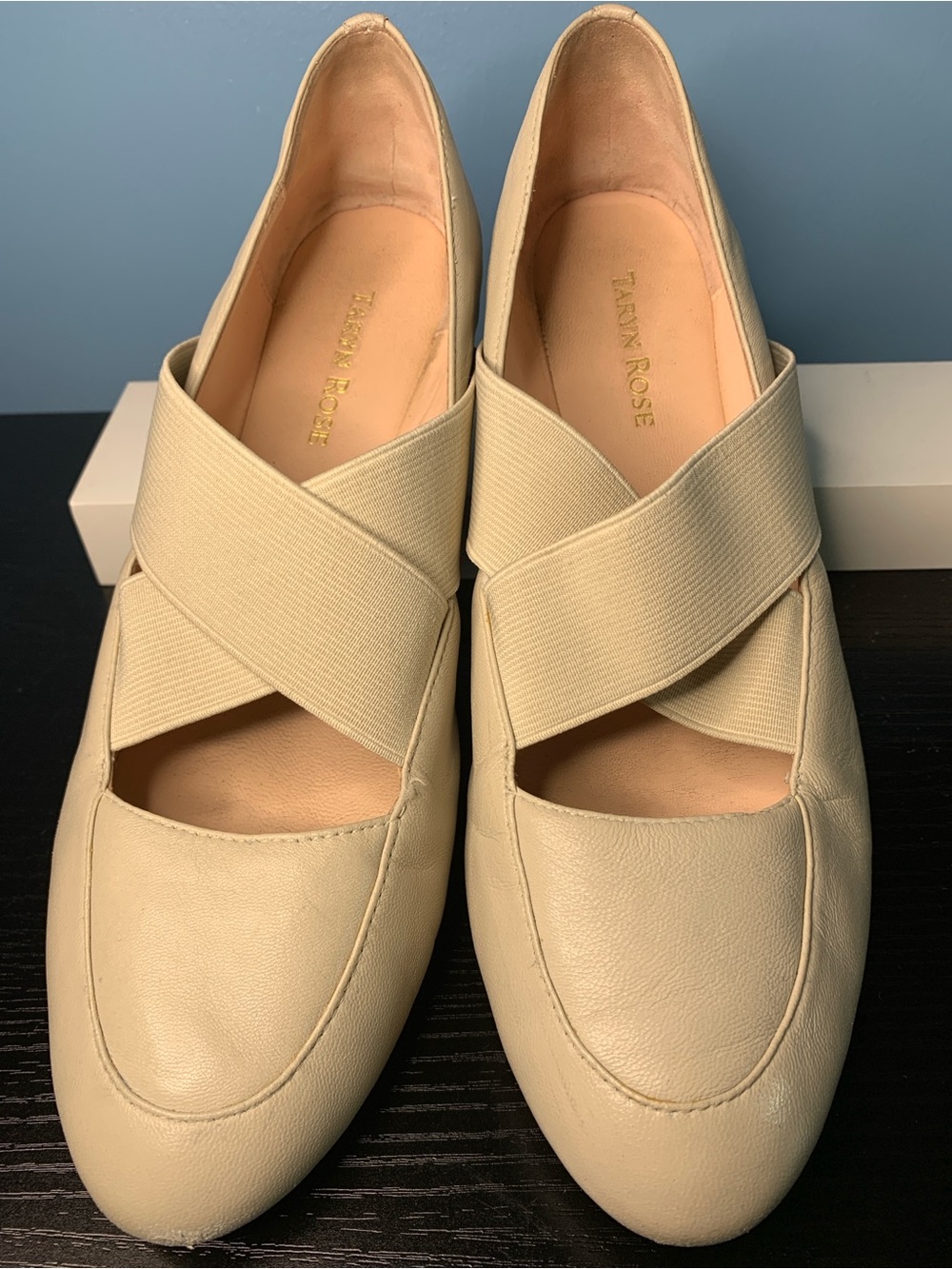 Taryn Rose Cream Elastic Cross-Strap Loafers